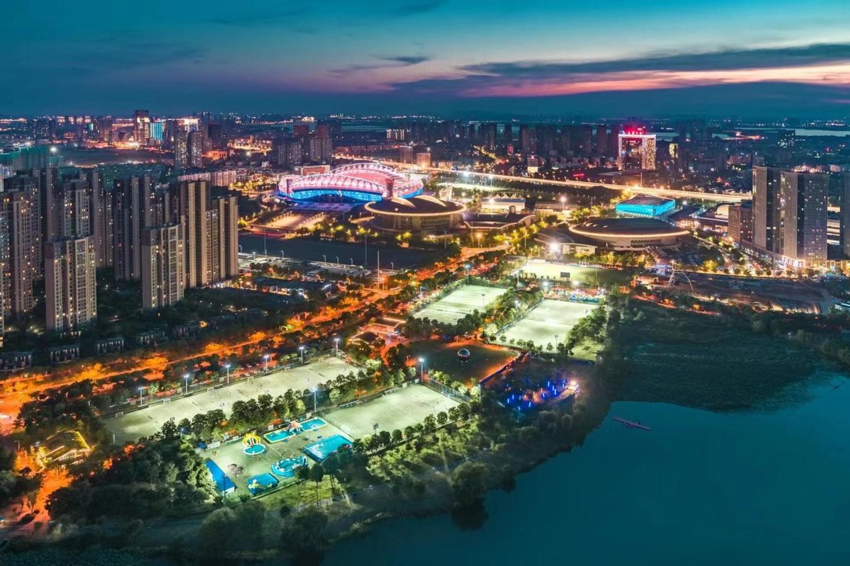 武汉和郑州谁的枢纽作用更大,中部地区武汉郑州长沙