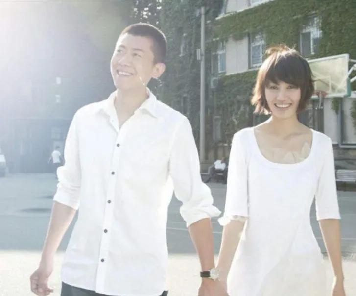 卓伟最近公布的消息,卓伟现在还在爆料吗