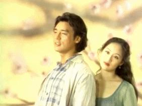 世纪大翻盘，钟镇涛前妻从欠2.5亿到百亿带货女王，经历了什么？