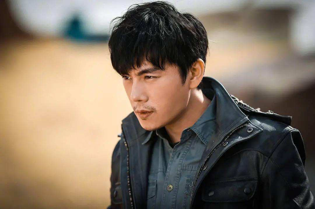 靠老婆成名的男明星,靠妻子上位的男明星