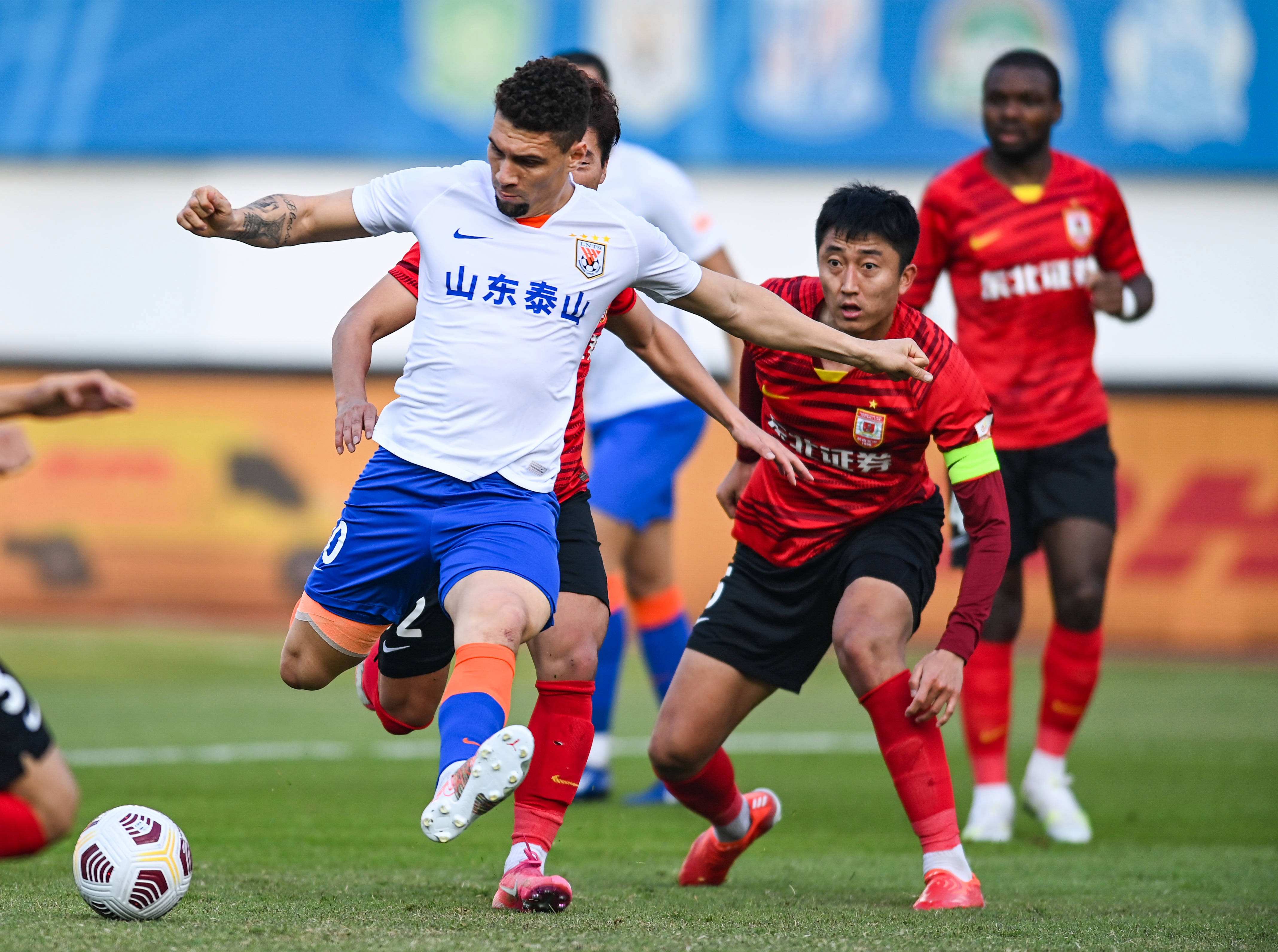 说不打就不打了,说不踢球就不踢球