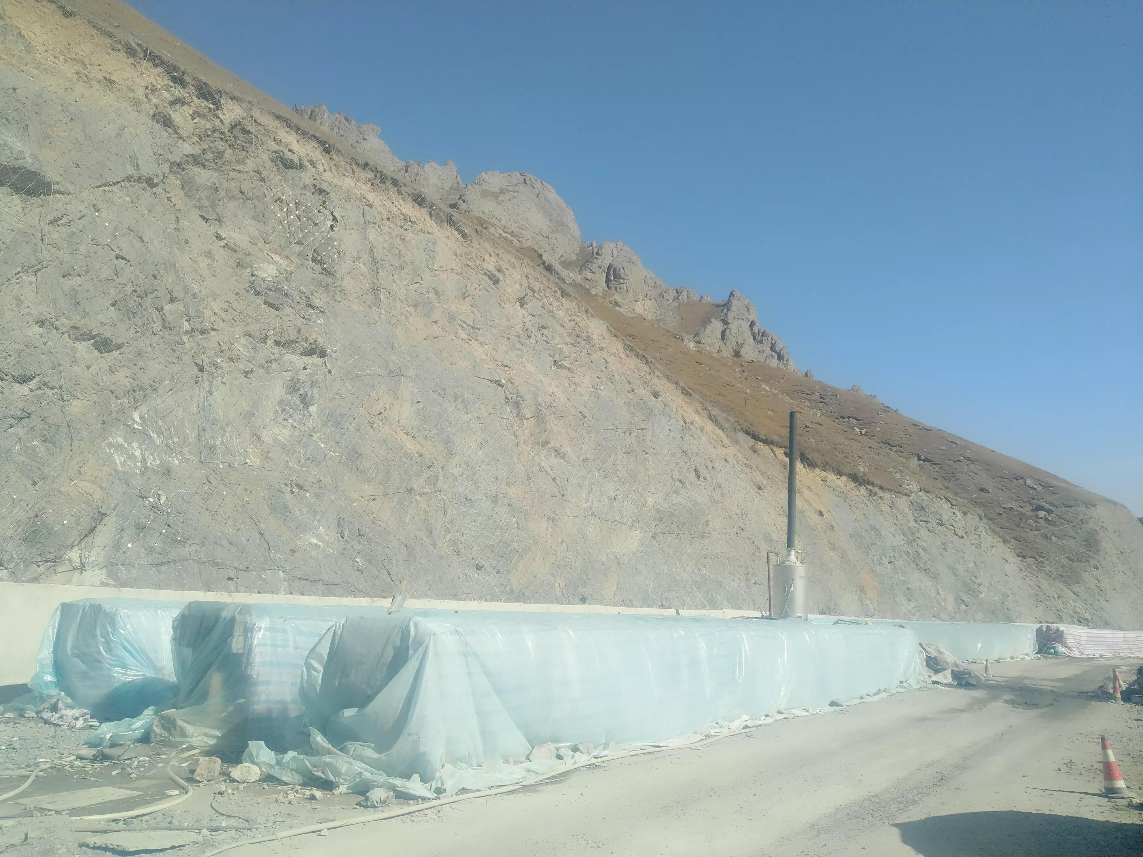 从甘肃翻越祁连山到青海,从肃北到青海沿途风景