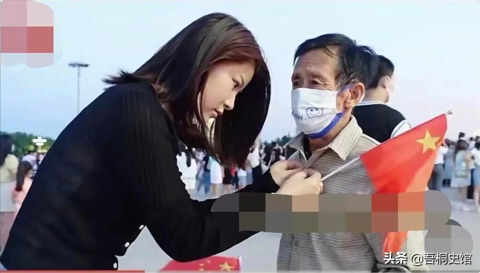 50岁老汉捡弃婴女儿身价过亿,1997年河南老头捡到弃婴