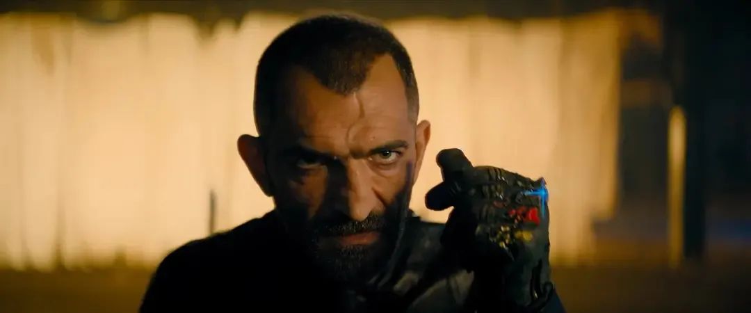 法国人搞笑短片,法国人拍的搞笑视频