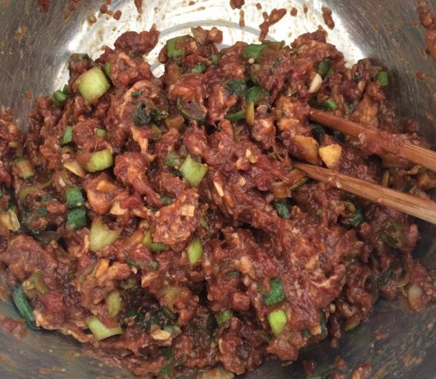 荠菜包饺子简单调馅料的方法,荠菜包饺子怎么做才能保持绿色