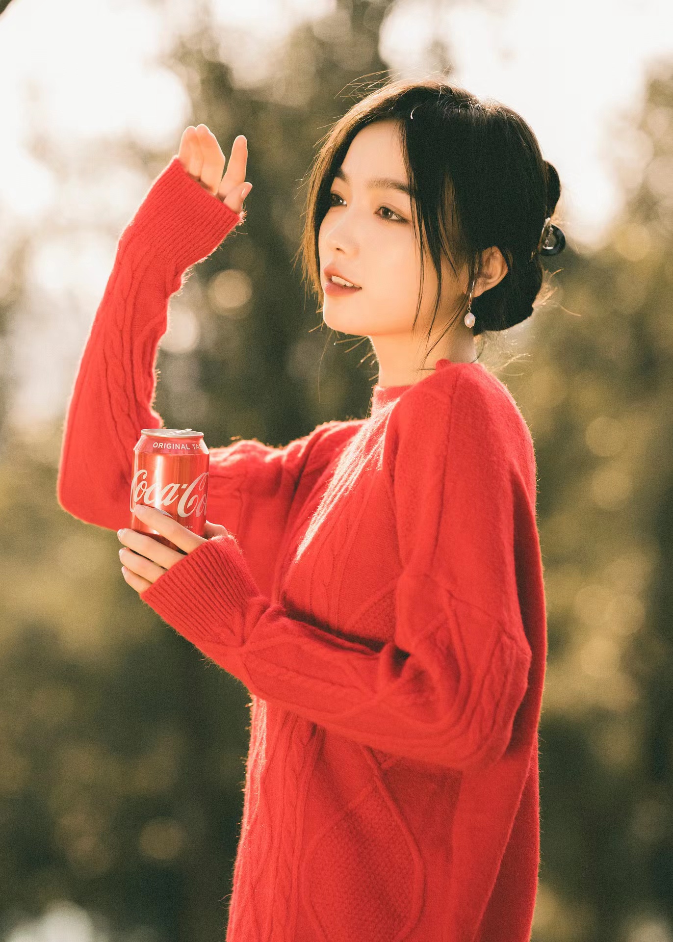 推荐超好看的手部拍照姿势,人像手部美姿摄影作品