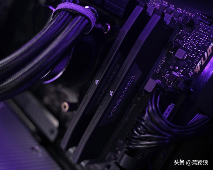 13600K/TUFGAMINGZ790/XFX7900XT，乔思伯D41装机展示