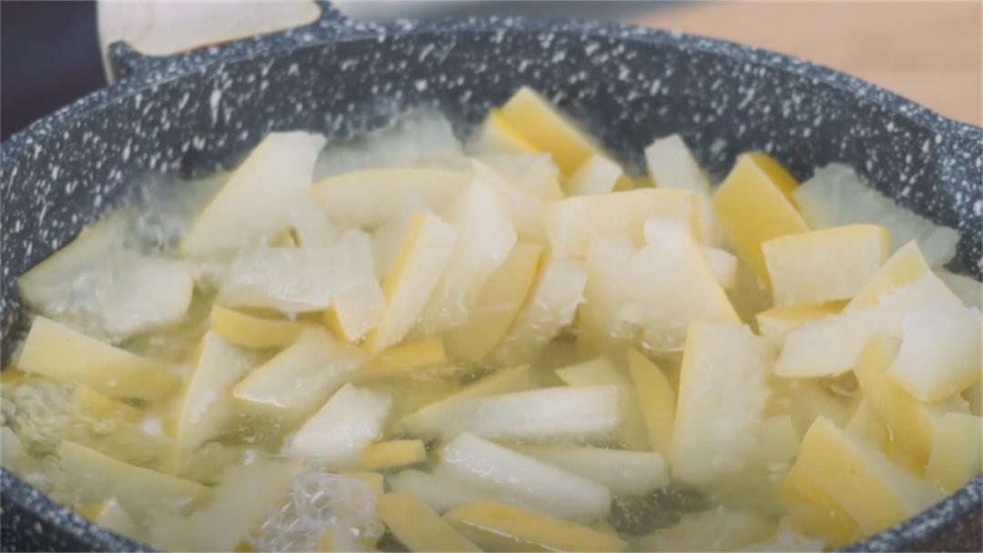 咳嗽吃什么润喉糖胖大海,咳嗽吃油甘果的功效与作用