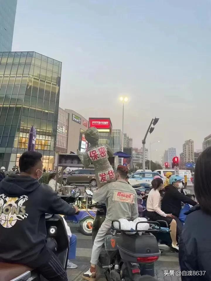 开心一刻幽默搞笑小笑话段子,搞笑笑话笑得肚子疼简短段子