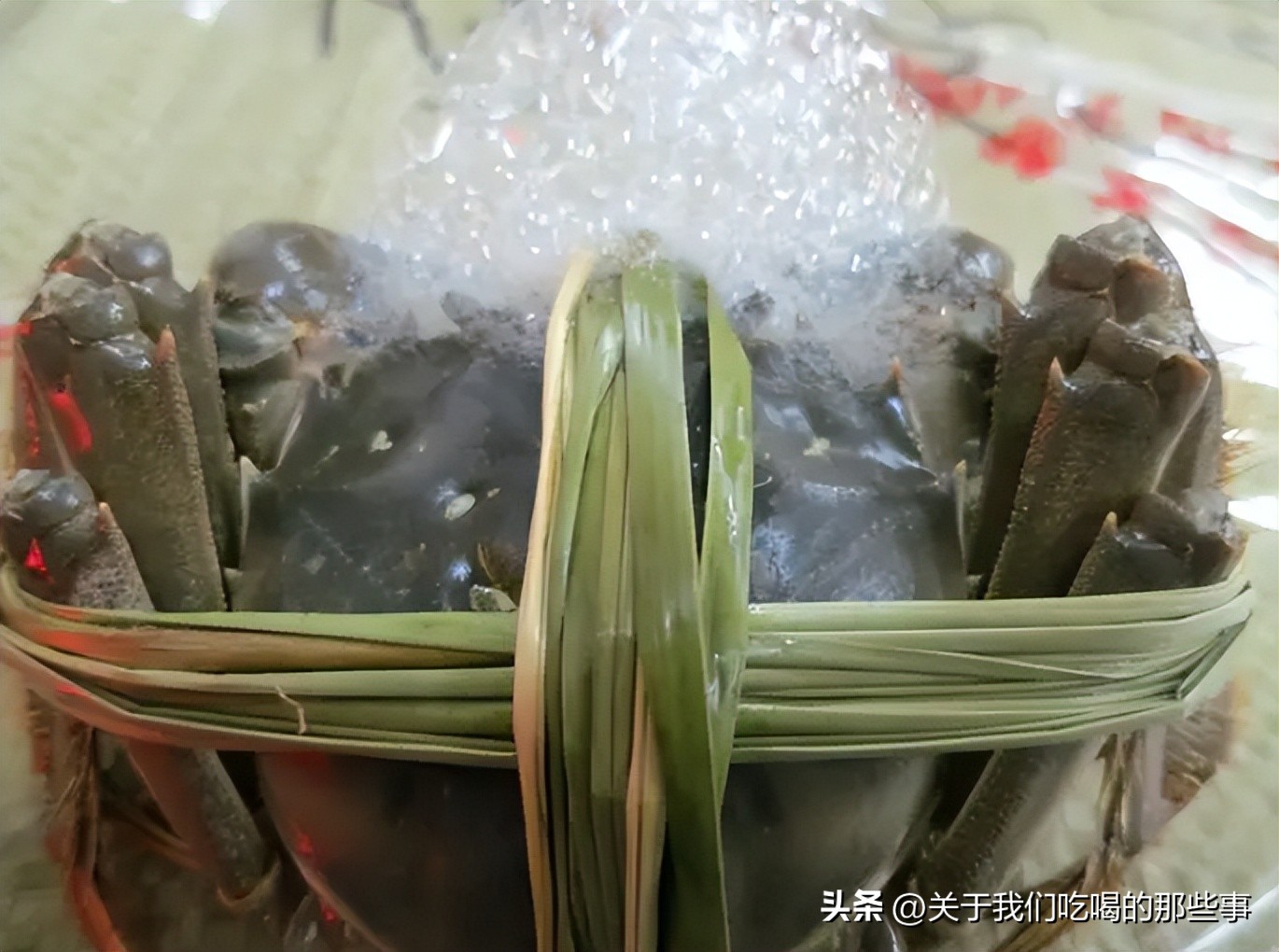 保存螃蟹怎么蒸熟冻好,活螃蟹直接放冰箱冷冻后还能吃吗