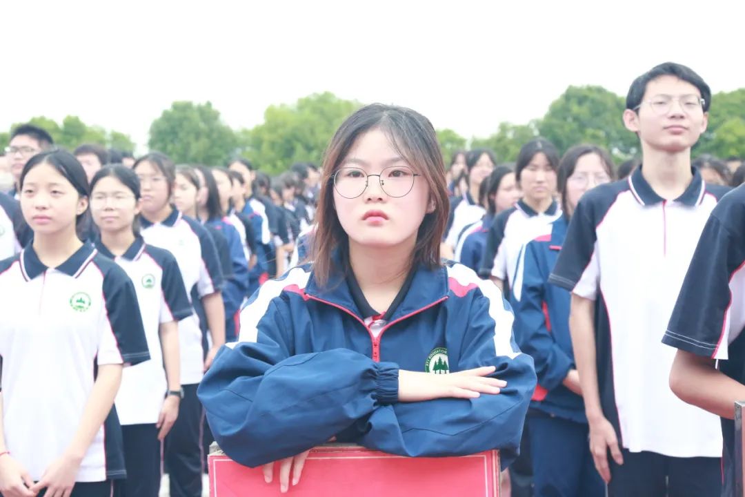 让生命之花精彩绽放——淮安市第一山中学第一周升旗仪式