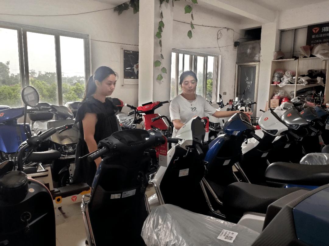 【资治】泸县大学生返乡创业调查报告‖洪林李依玲