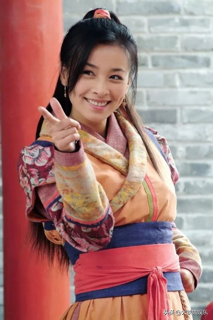 跌落神坛的6位童年偶像，个个花式“翻车”，没有一个人值得同情