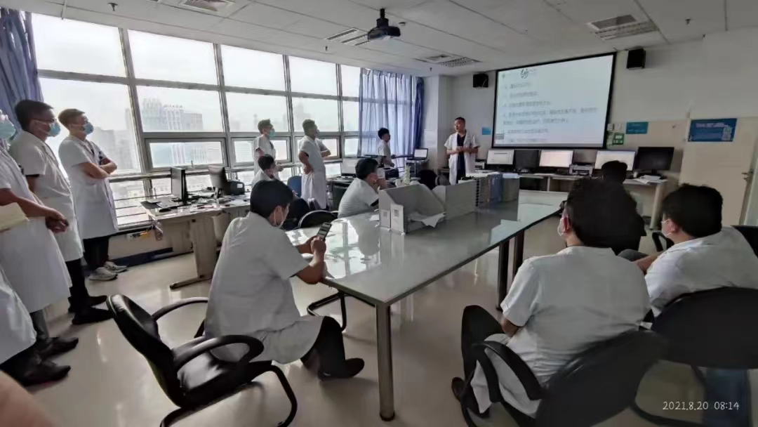 绉︾殗宀涘競绗竴鍖婚櫌鎵嬭冻澶栫,绉︾殗宀涘競绗簩鍖婚櫌鎵嬭冻澶栫