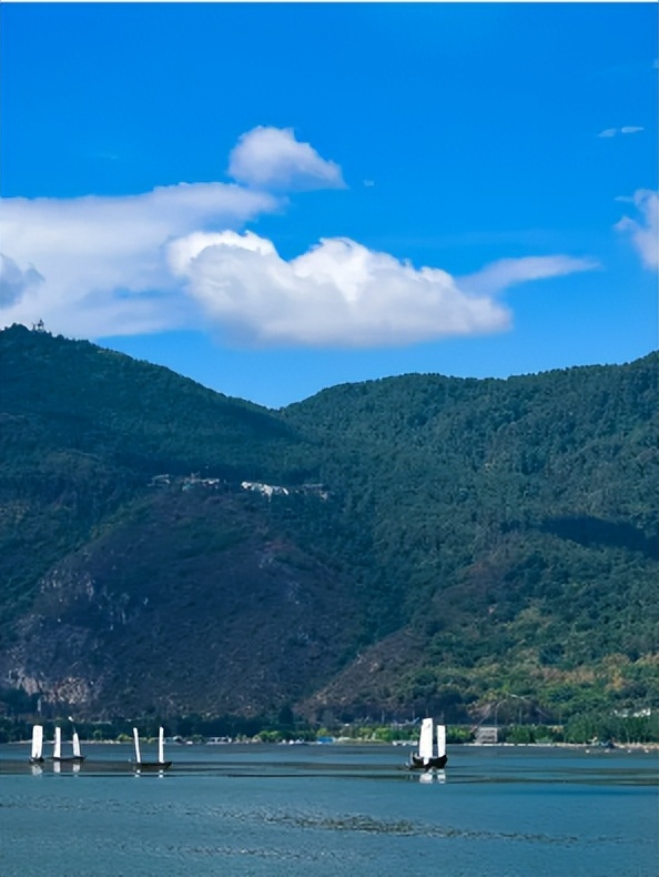 去昆明必须去的三个地方,云南昆明哪里最值得去