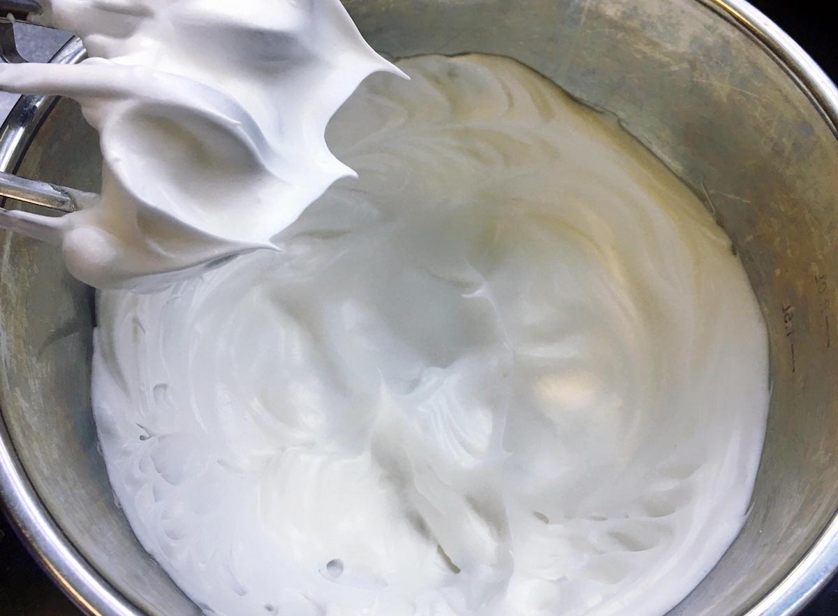 女性黑眼圈好重吃什么可以调理,女人补黑眼圈最好的食物