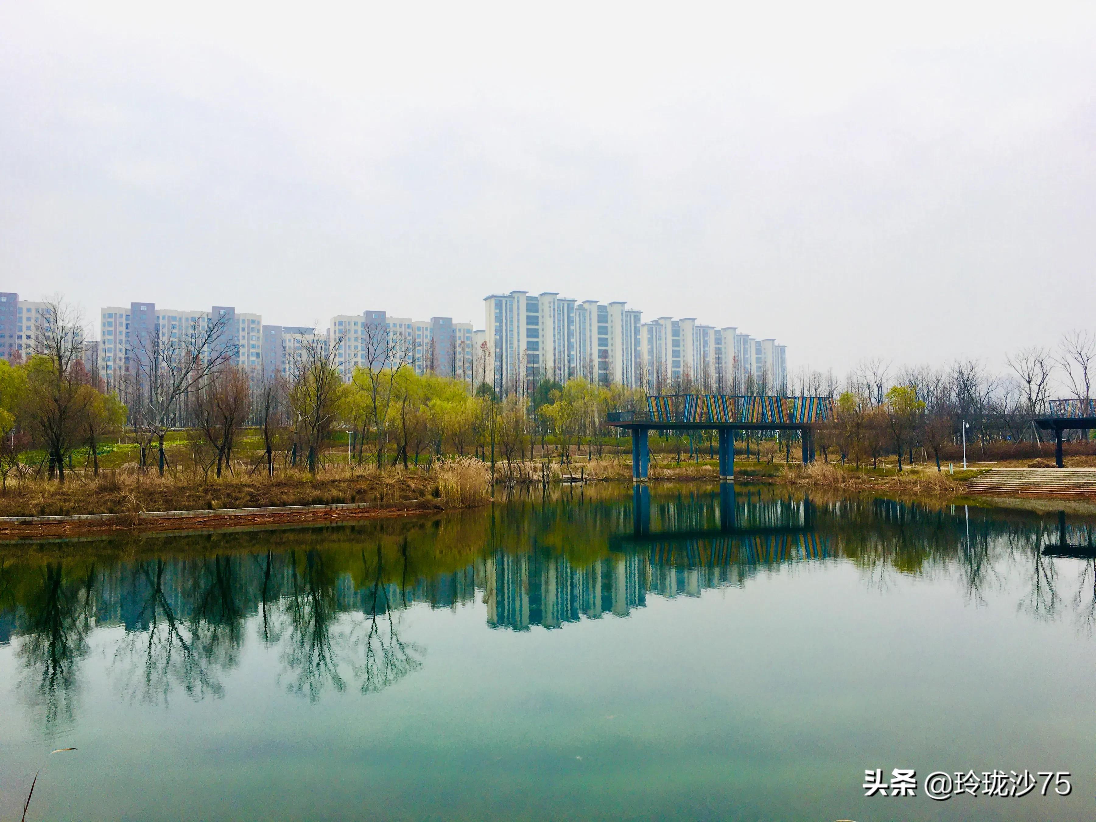 长沙风景美丽的篮球场,长沙王陵公园生态足球场