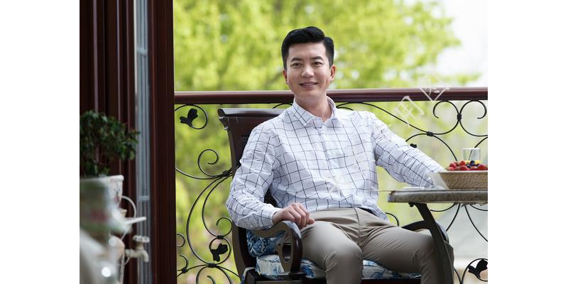 男邻居说捡到了我的衣服，我上去看了才发现那是我的内衣