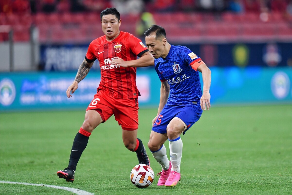 申花外援阿马杜缺阵,中场悍将归队申花