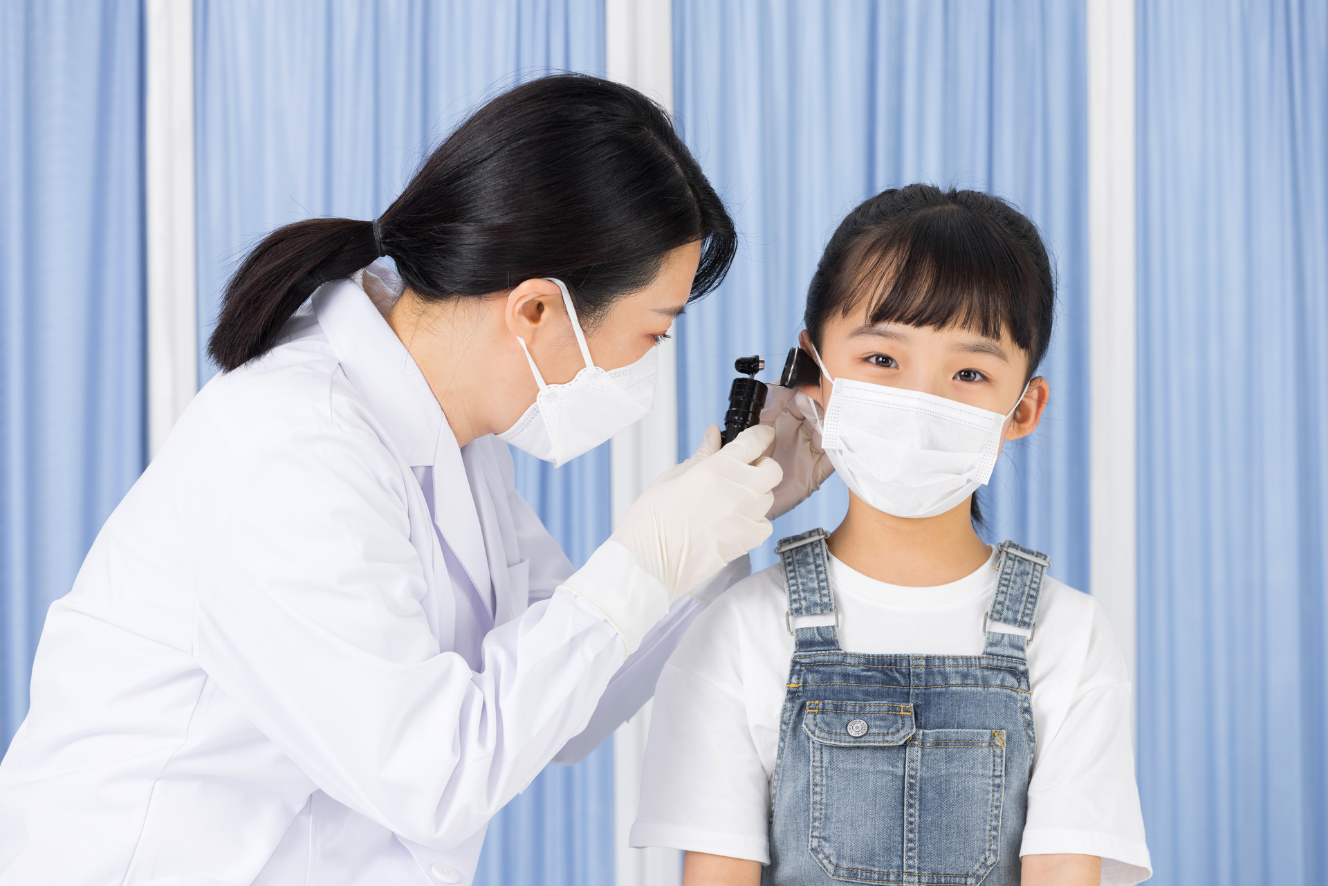 孩子感冒引起中耳炎积液多久能消,孩子感冒需要警惕中耳炎视频