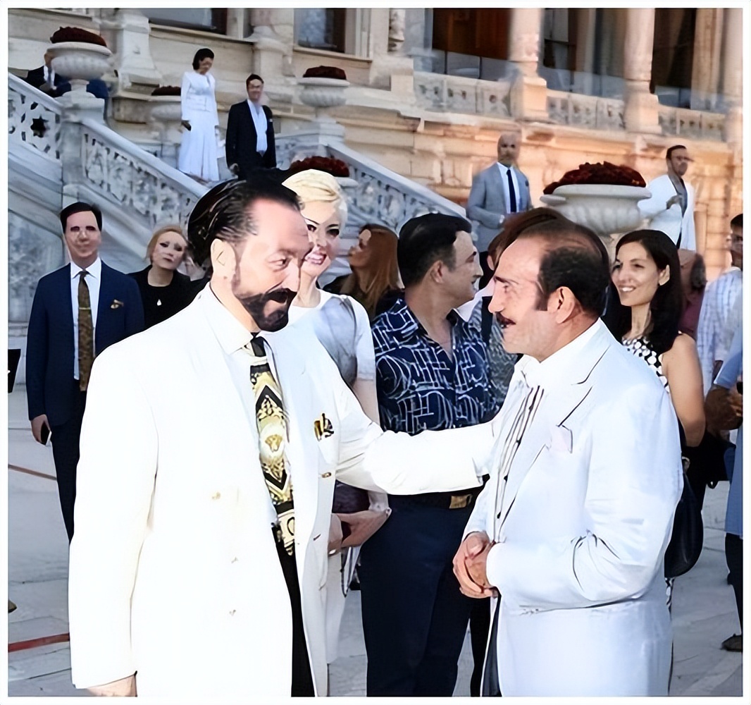 “性*教邪**”头目被判8658年：妖艳女友上千，别墅藏69000颗避孕药