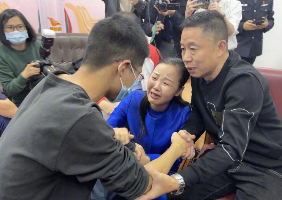 孙海洋网友租房视频,孙海洋在深圳做二手房东吗