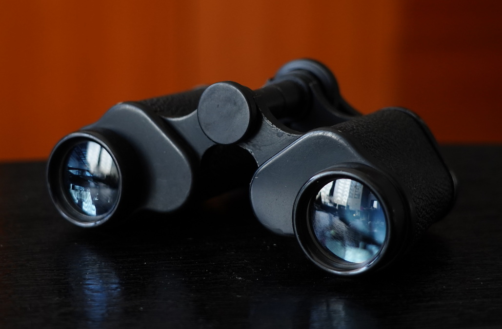 战争时期的老式军用望远镜,战争年代的18倍望远镜