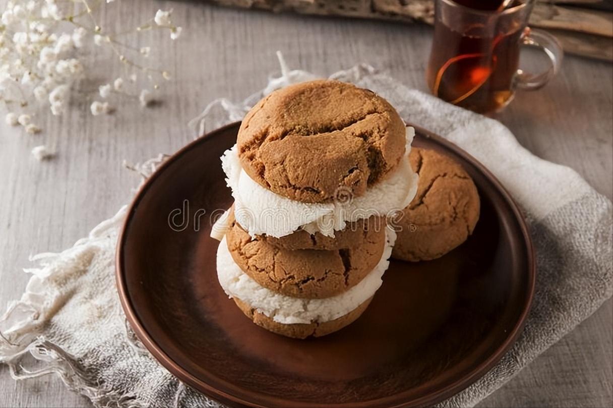 冰淇淋三明治教学,星诺梦草莓冰淇淋三明治图文