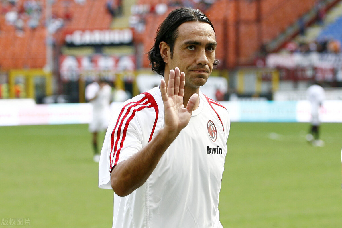 足球历史十大传奇左边锋,足球传奇十大后卫组合