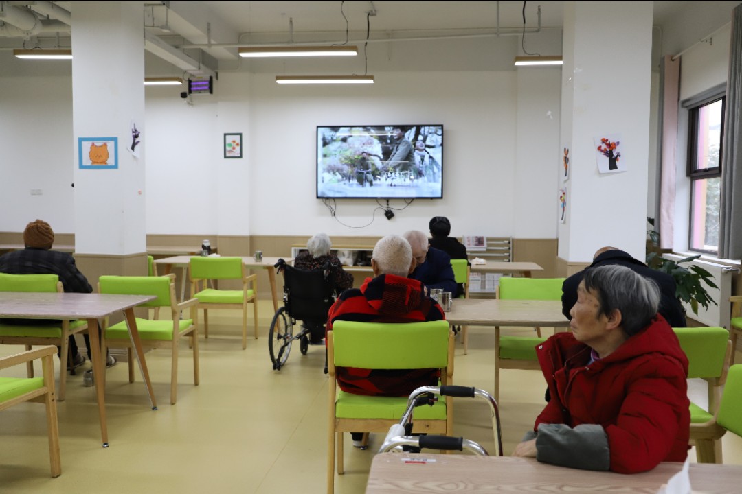 在老年人活动中心工作怎么样,老年人在社区服务中心能干什么