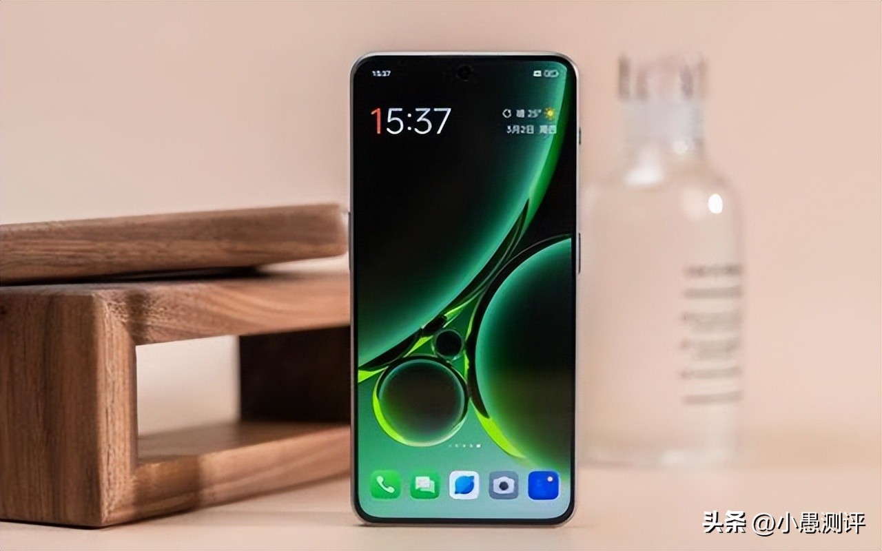 现在买手机1300左右的哪款最划算,2022年买手机可以考虑这4款