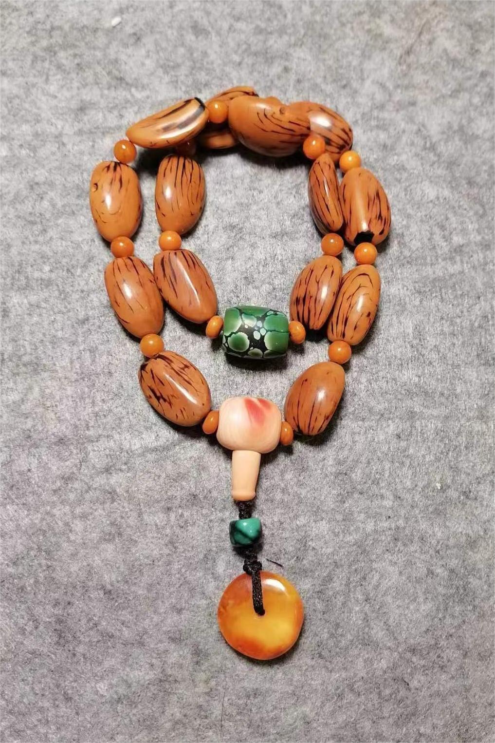 如何识别一条手串珠的好坏,怎么样识手串珠的好坏