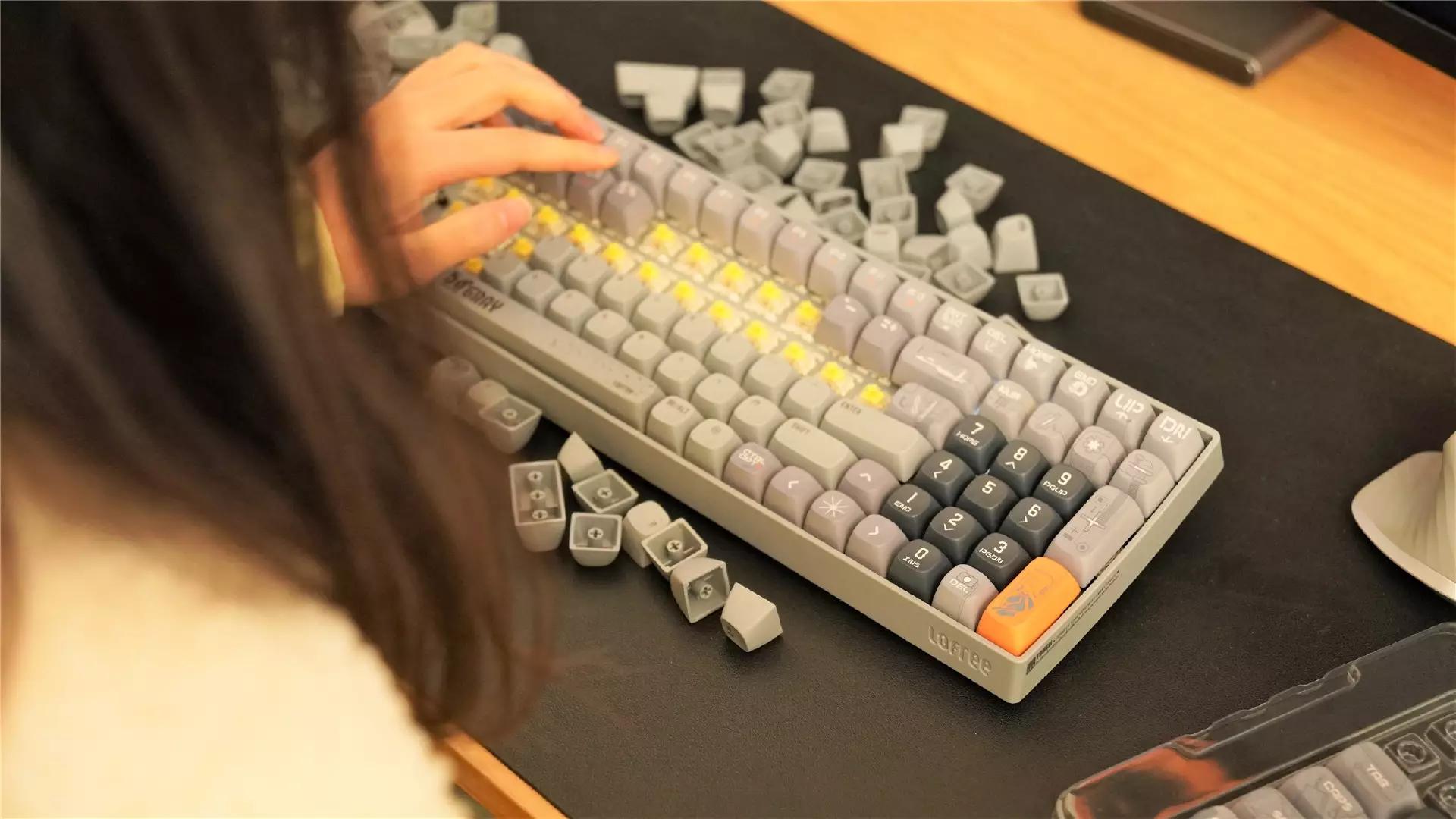 lofree娲涙枑灏忔氮閿洏娴嬭瘎,Lofree娲涙枑灏忔氮鏈烘閿洏