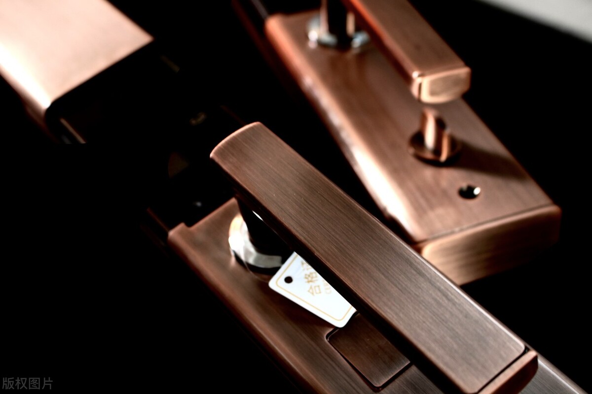 换了门锁,进户门锁机械锁哪种好