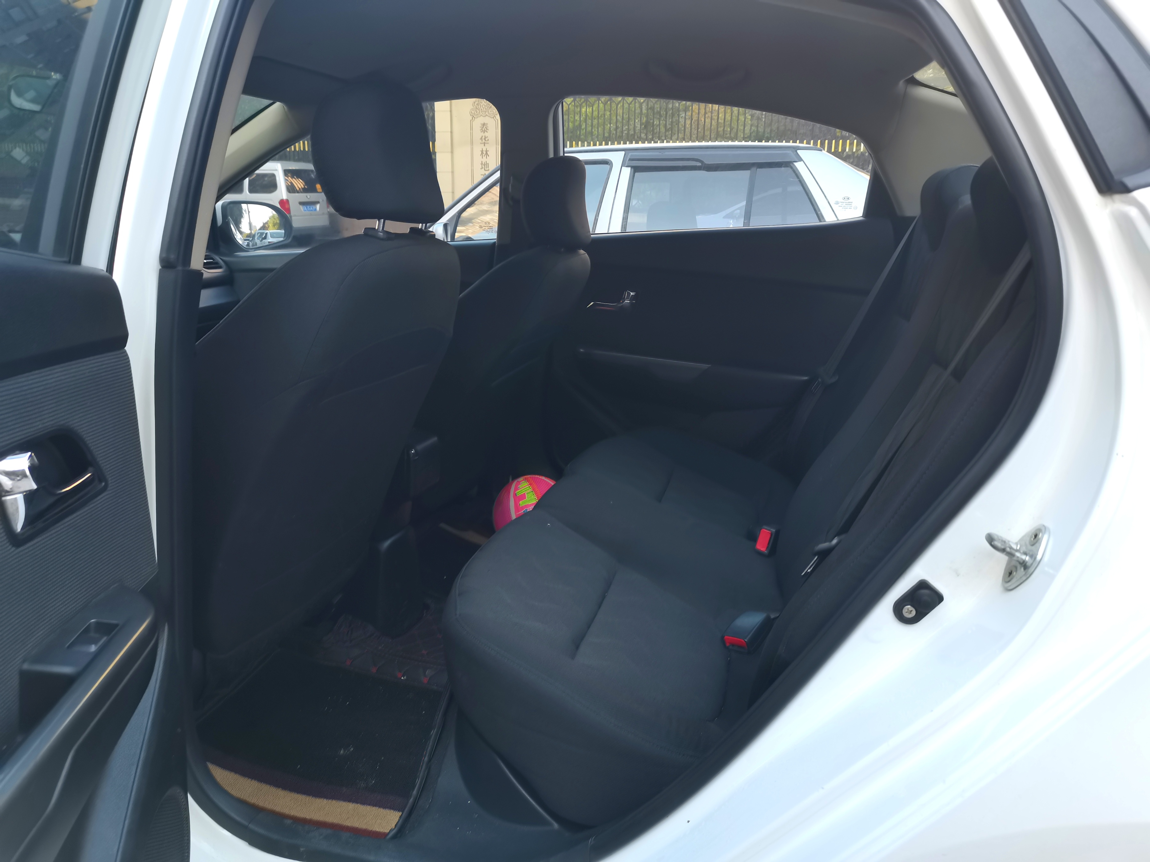 12年起亚k2二手值得购买吗,2013年起亚k2二手多少钱