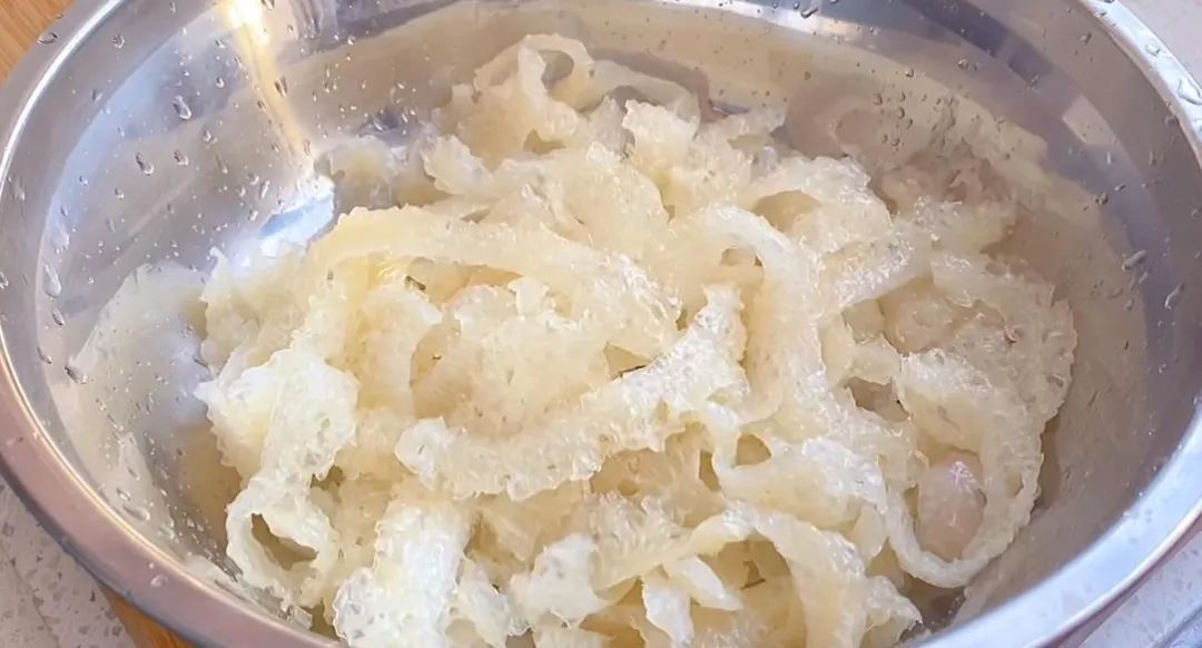 40岁以上的女人吃什么胶原蛋白好,吃什么样的胶原蛋白能让皮肤饱满