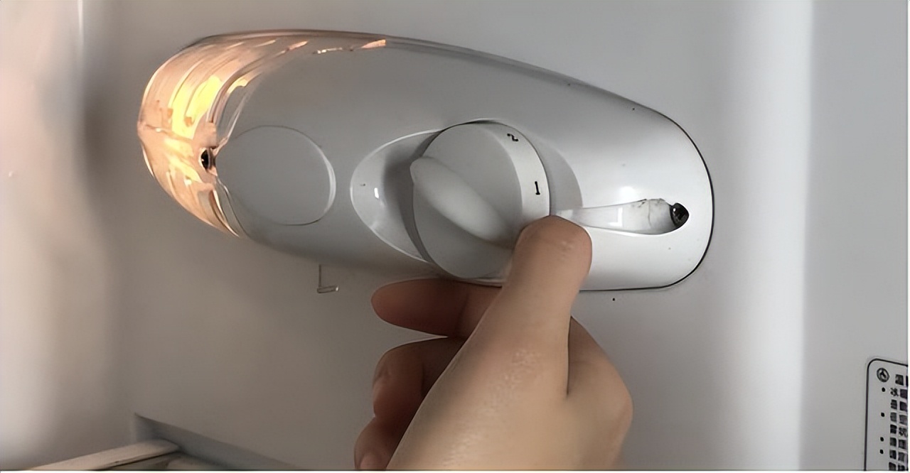 冰箱结冰有异味的解决方法,冰箱有异味结冰怎么清理