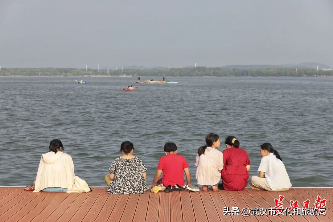 东湖听涛泳场水上运动营地日出,东湖听涛泳场最近视频