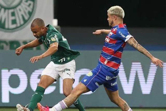 乌德勒支vs鹿斯巴达竞彩,竞彩足球周一004推荐梅斯vs甘冈