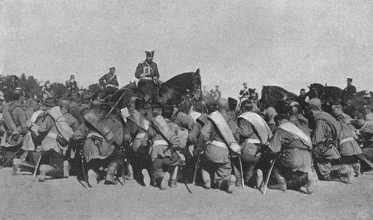 一组真实的照片:120米的长距离水漂,墨西哥的陶土武士