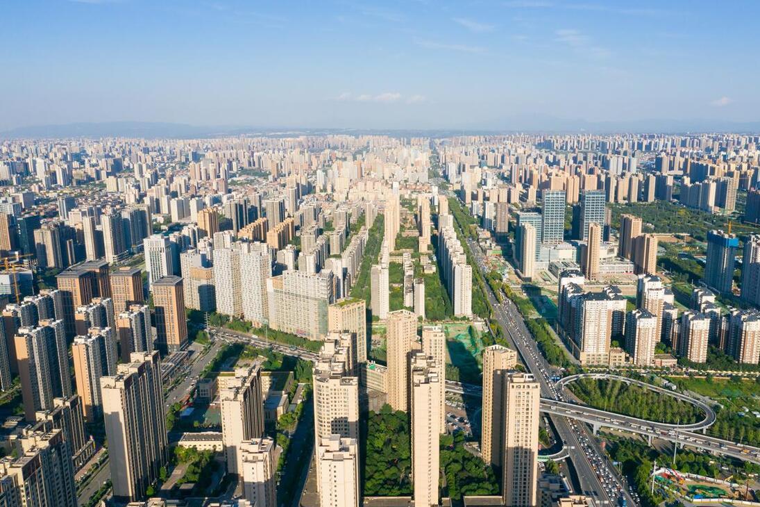 李嘉诚重回内地楼市,李嘉诚再次进军房地产利好a股吗