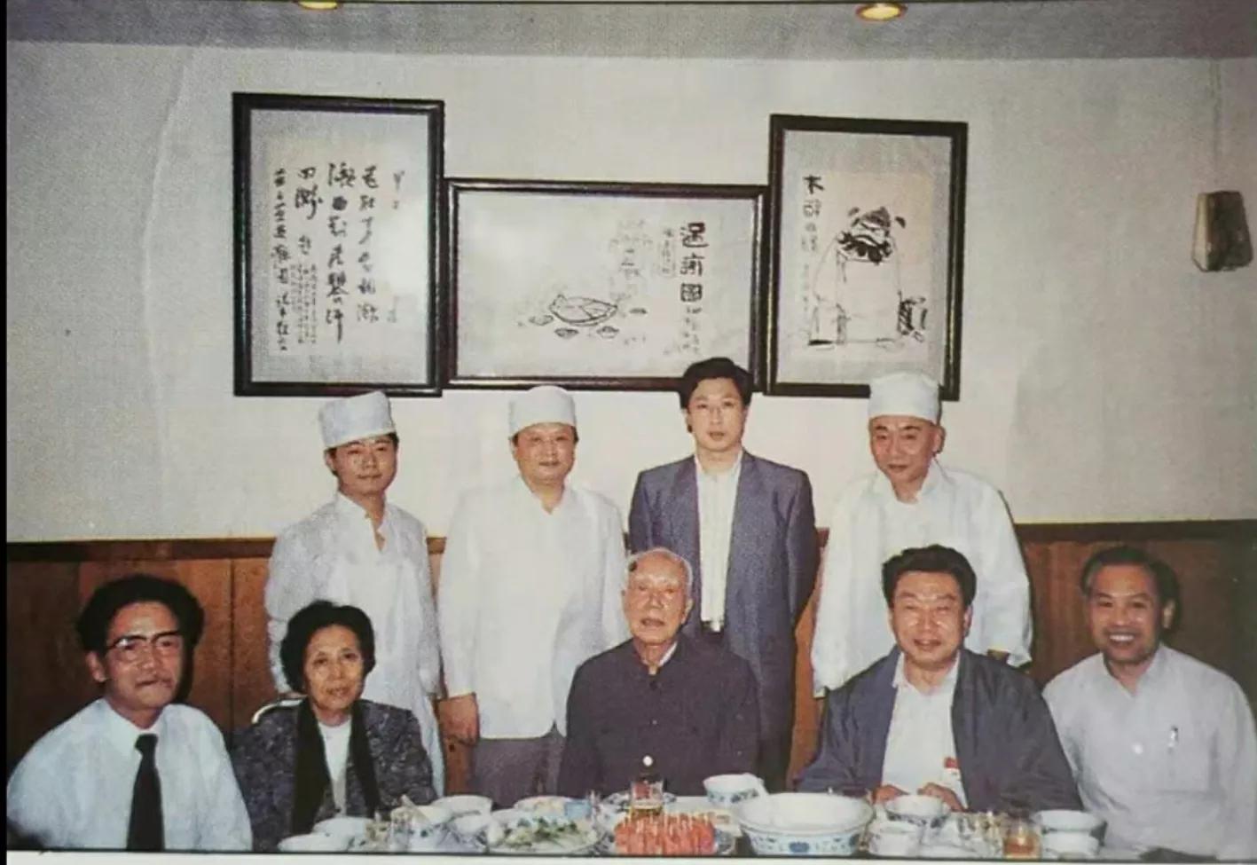 照片古代的贪官,照片中的清代官员