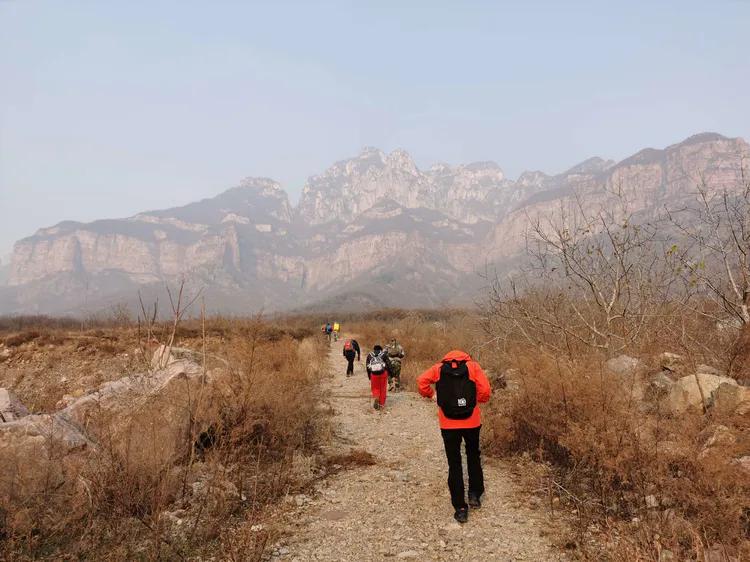 绝壁大梯白云寺,徒步白云寺