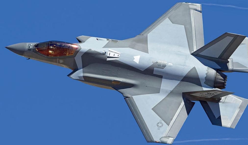 美国歼20神秘五代机,美军退役f117隐身机