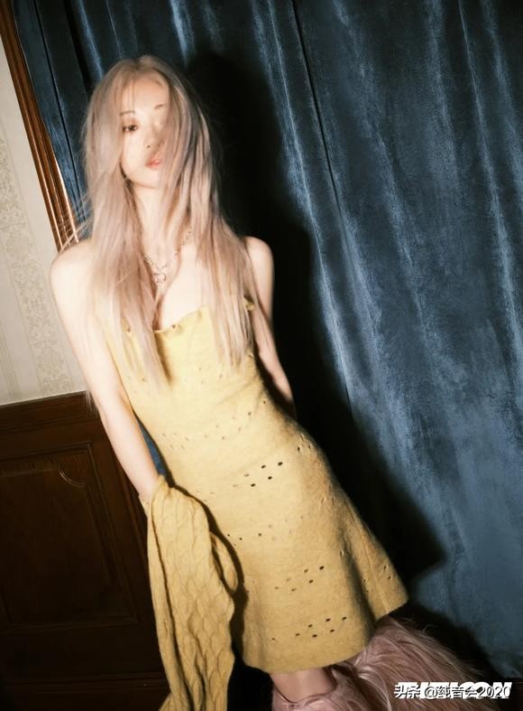 单依纯未出道之前的视频,单依纯19岁生日发新歌