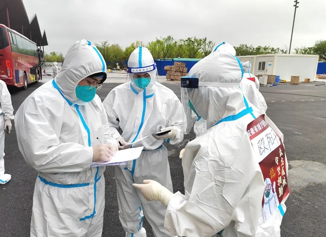抗击疫情一线的执勤人员,援沪队员抗疫纪实
