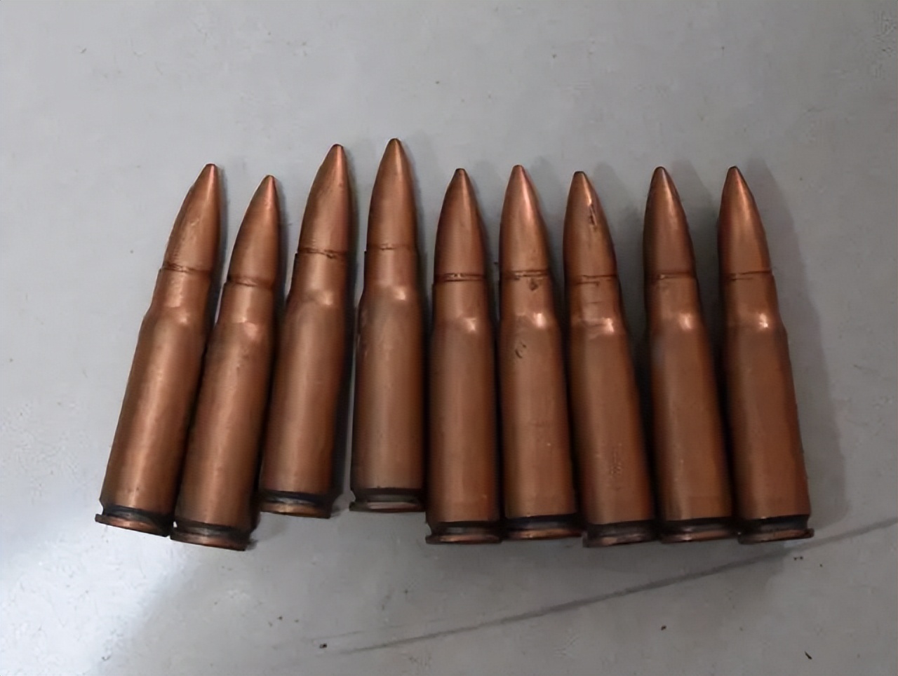 白宝山装甲兵抓哨兵,十大悍匪白宝山枪杀军人案