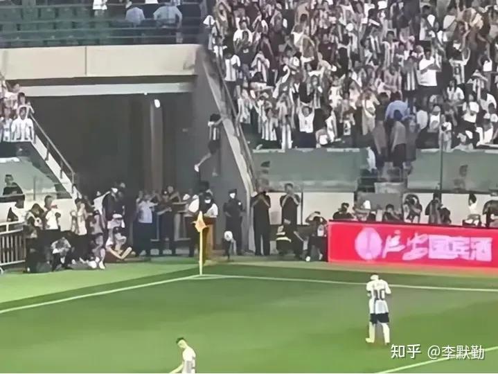 羽毛球鞋有啥功效,羽毛球鞋要有什么性能