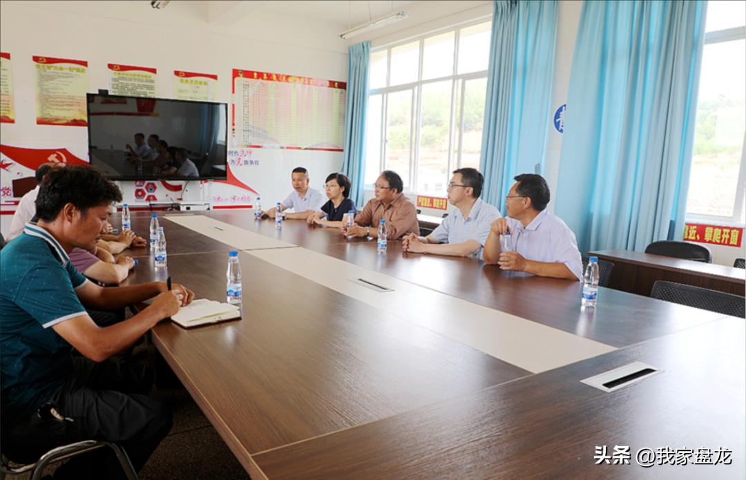 “六一”儿童节前夕，盘龙将殷殷关怀送到孩子心里~