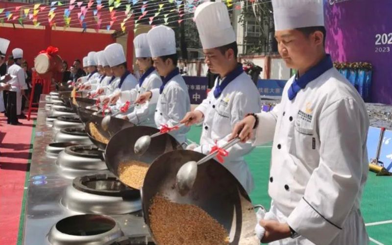 陕西省西安市灞桥区技能大赛,陕西华山技师学院学生竞赛